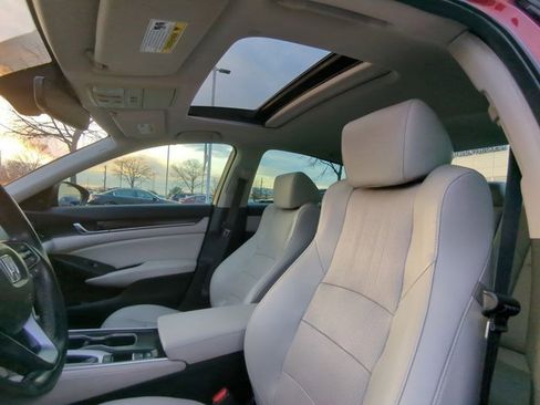 Used 2018 Honda Accord EX-L image 10
