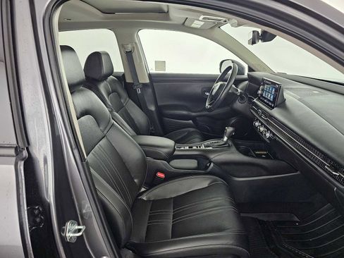 Used 2023 Honda HR-V EX-L image 10