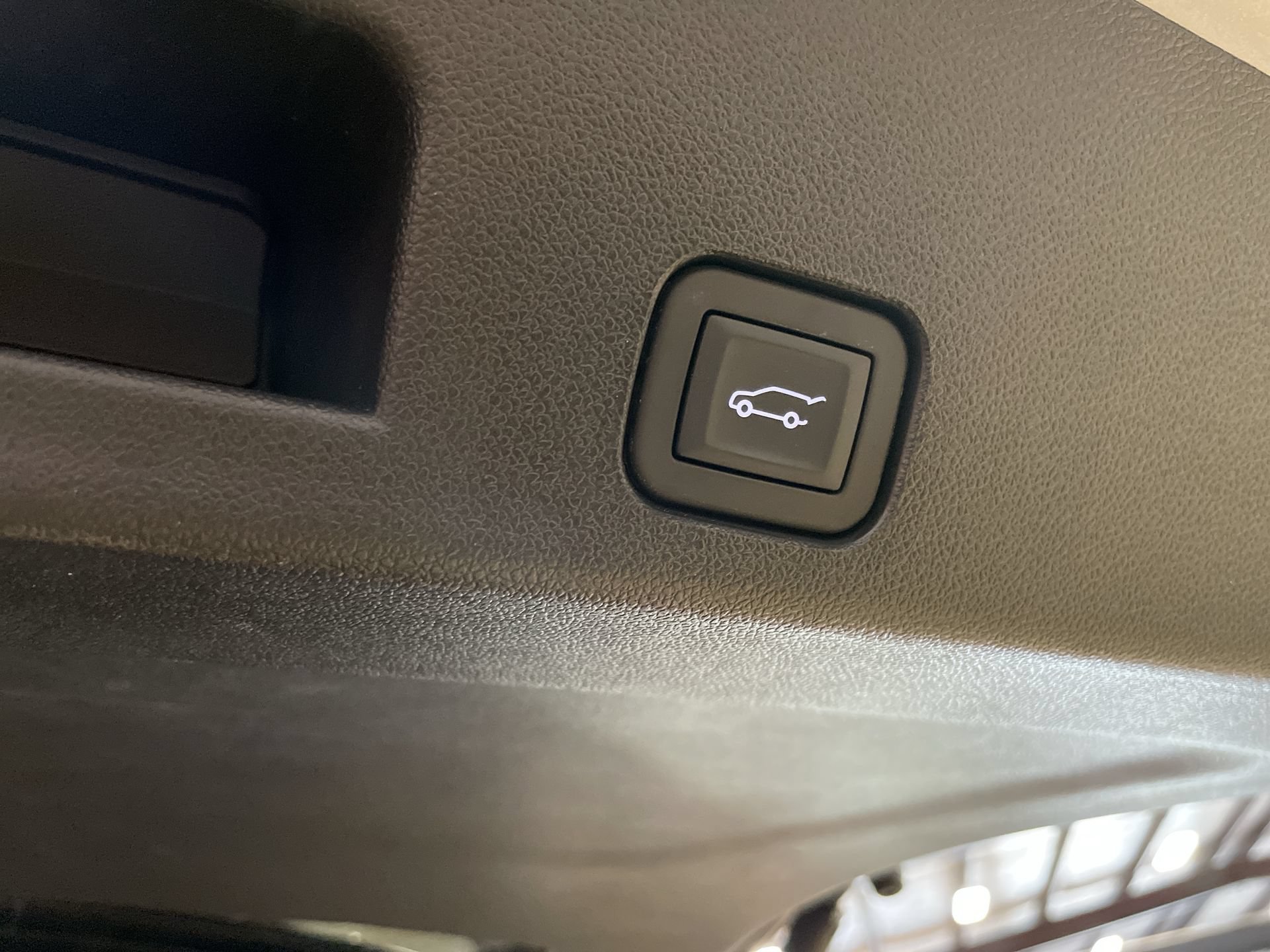 Used 2024 GMC Acadia Elevation w/ Luxury Package FWD image 28