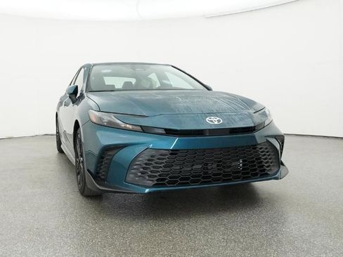 New 2026 Toyota Camry SE image 31