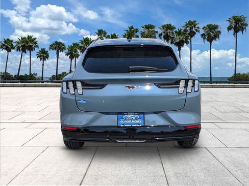 Used 2024 Ford Mustang Mach-E Premium image 7