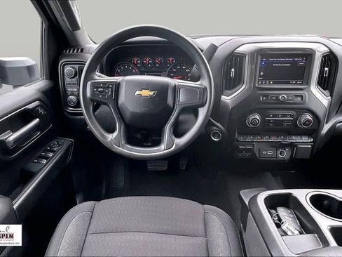 Used 2025 Chevrolet Silverado 2500 Custom w/ Custom Value Package AWD/4WD image 5