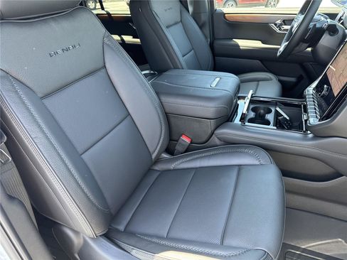 New 2026 GMC Yukon XL Denali RWD image 38