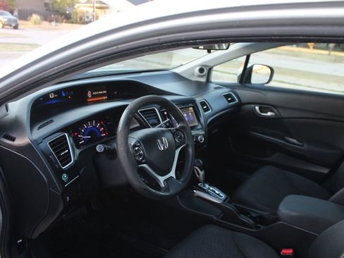 Used 2015 Honda Civic SE image 21