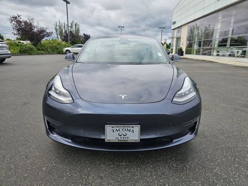 Used 2019 Tesla Model 3 RWD image 2