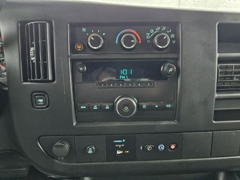 Used 2013 GMC Savana 3500 LT w/ LT Preferred Equipment Group image 15