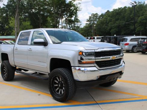 Used 2018 Chevrolet Silverado 1500 LT AWD/4WD image 1