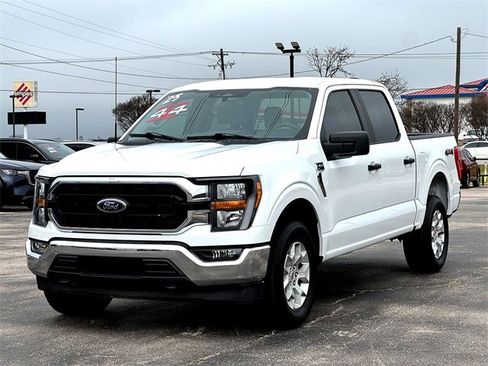 Used 2023 Ford F150 XLT image 4