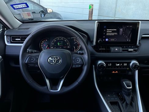 Used 2024 Toyota RAV4 XLE Premium image 14