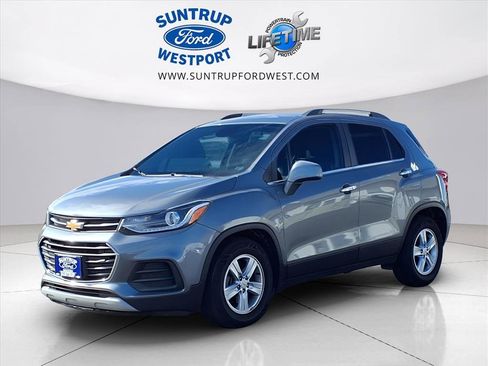 Used 2019 Chevrolet Trax LT w/ LT Convenience Package image 27
