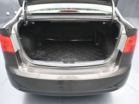 Used 2012 Kia Forte EX w/ Premium Pkg FWD image 9