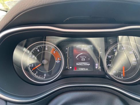 Used 2019 Jeep Cherokee Latitude Plus w/ Cold Weather Group image 6