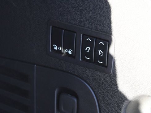 Used 2019 Chevrolet Tahoe Premier image 35