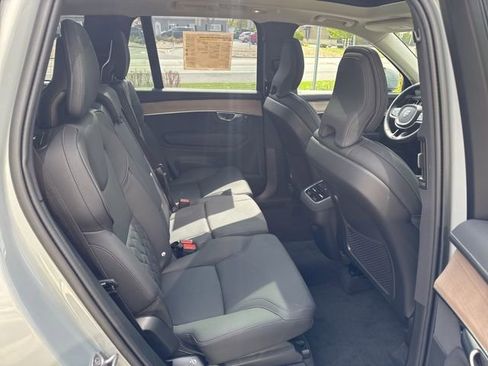 Certified 2025 Volvo XC90 B6 Plus AWD/4WD image 13