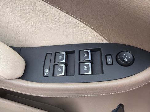 Used 2016 Cadillac CTS Luxury RWD image 29