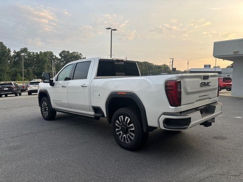 Used 2025 GMC Sierra 2500 Denali Ultimate AWD/4WD image 4