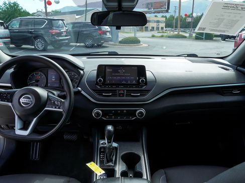Used 2022 Nissan Altima 2.5 S w/ Driver Assist Package FWD image 29