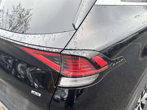 Used 2023 Kia Sportage EX image 10