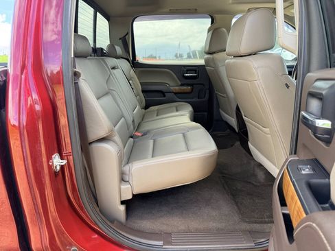 Used 2017 GMC Sierra 1500 SLT w/ SLT Premium Package AWD/4WD image 17