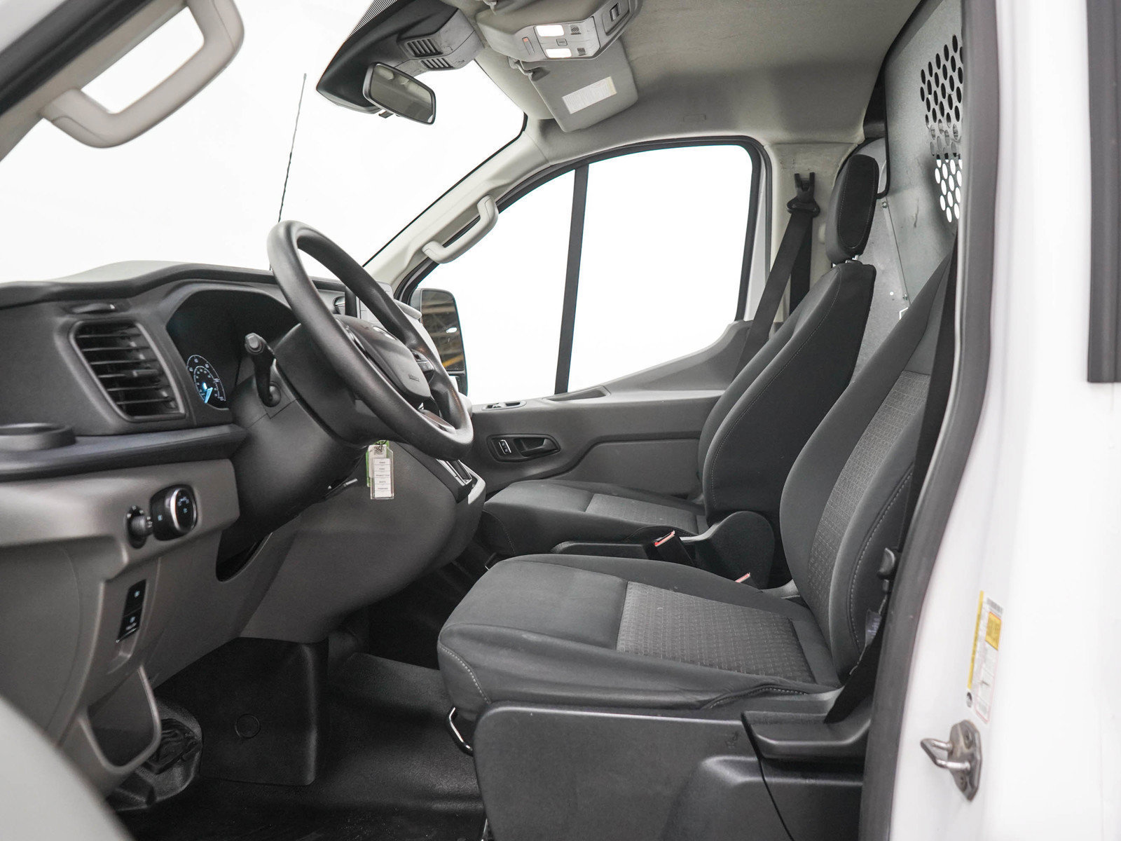 Used 2023 Ford Transit 250 Low Roof AWD w/ Exterior Upgrade Package image 16