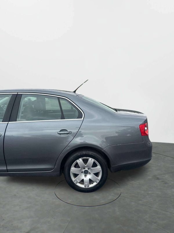 Used 2007 Volkswagen Jetta Wolfsburg Edition FWD image 29