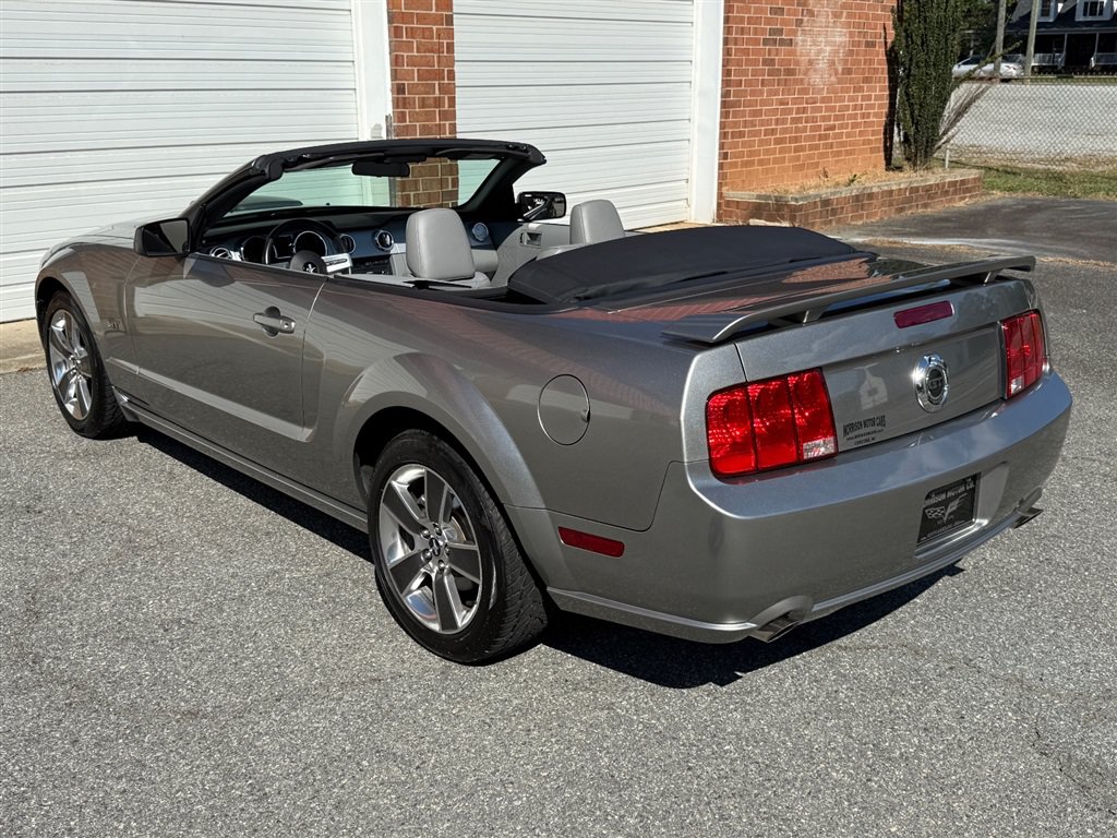 Used 2008 Ford Mustang GT RWD image 24