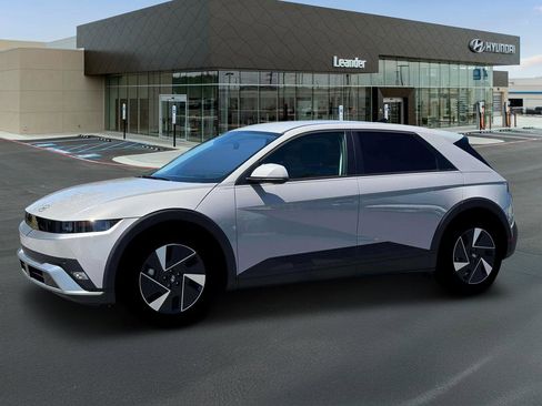 New 2026 Hyundai Ioniq 5 SE image 4