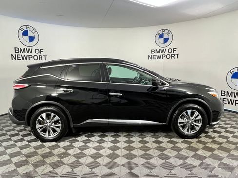 Used 2016 Nissan Murano SV AWD/4WD image 10