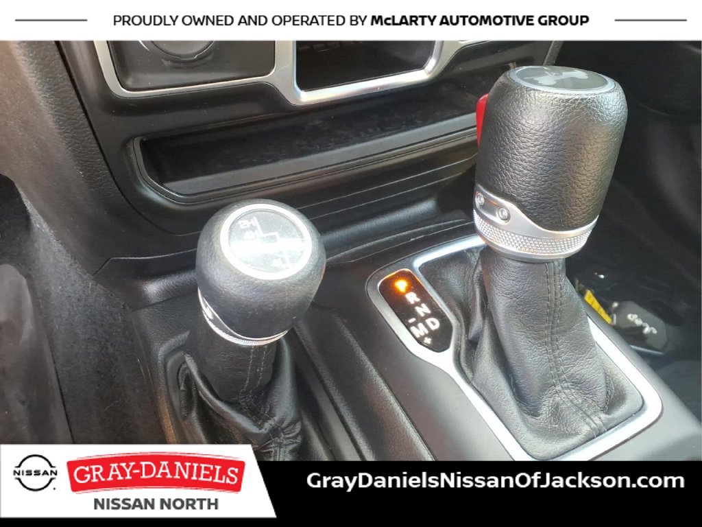 Used 2022 Jeep Wrangler Unlimited Sport AWD/4WD image 19