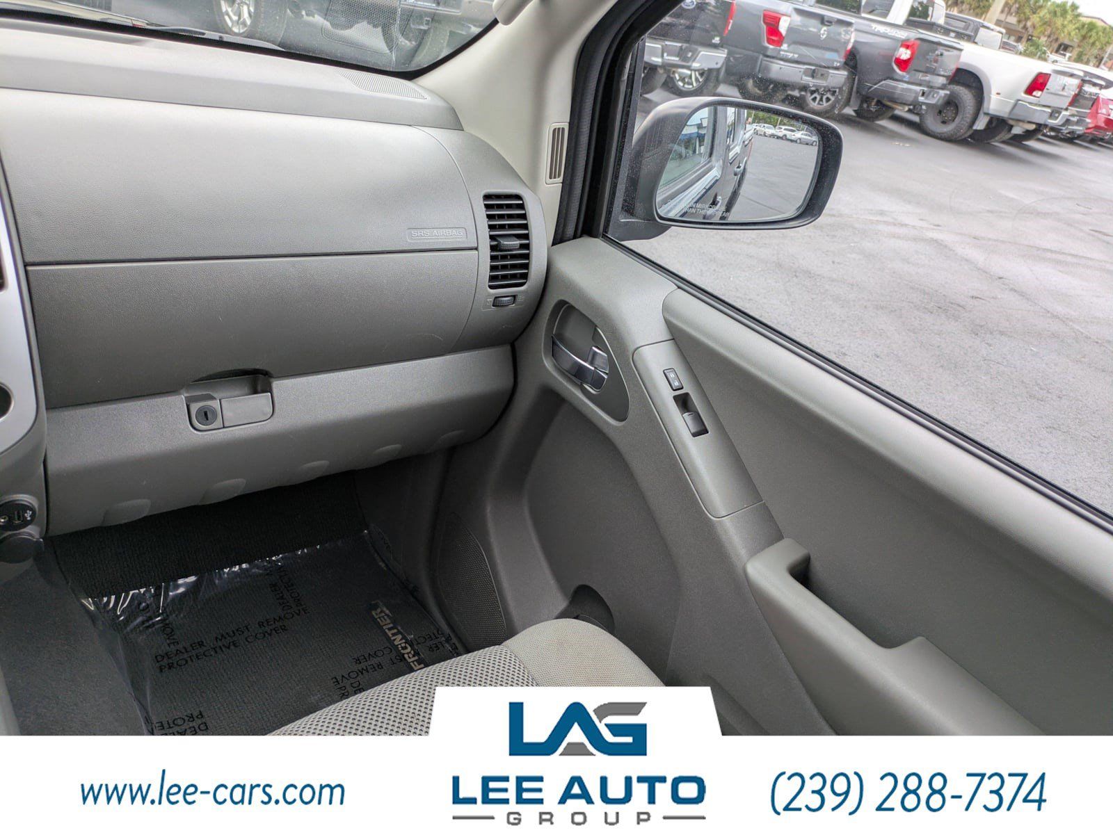 Used 2019 Nissan Frontier SV AWD/4WD image 14
