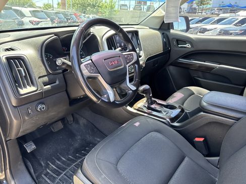 Used 2019 GMC Canyon SLE w/ Elevation Edition RWD image 4