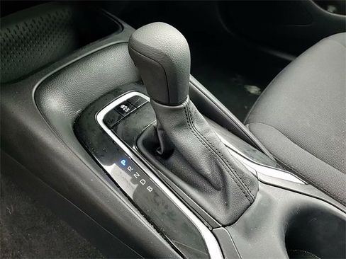 Certified 2025 Toyota Corolla LE image 17