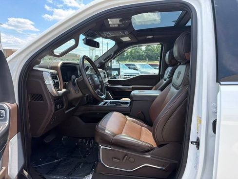 Used 2023 Ford F450 King Ranch w/ FX4 Off-Road Package AWD/4WD image 11