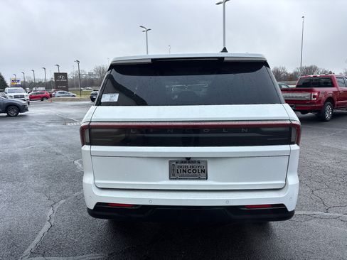 New 2026 Lincoln Navigator Black Label AWD/4WD image 6