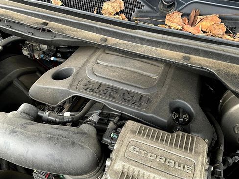 Used 2022 RAM 1500 Limited image 32