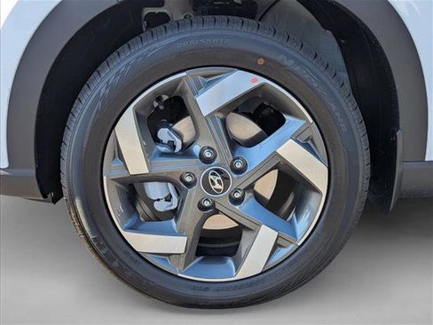 New 2026 Hyundai Venue SEL FWD image 9