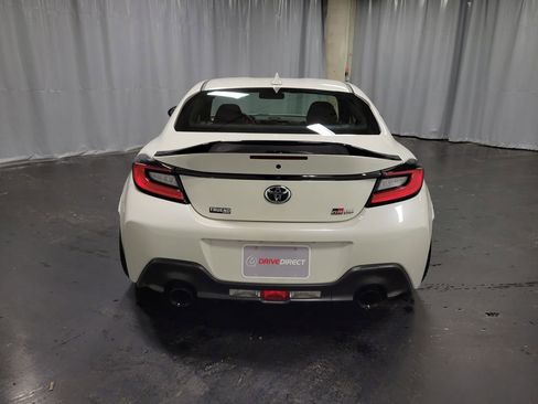 Used 2024 Toyota GR86 TRUENO Edition image 7