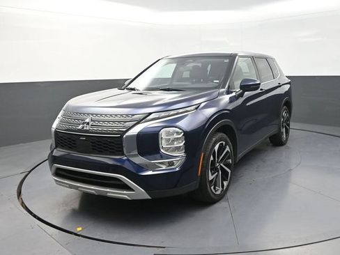 Used 2024 Mitsubishi Outlander FWD image 5