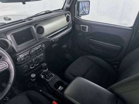 Used 2021 Jeep Wrangler Unlimited Sport AWD/4WD image 34