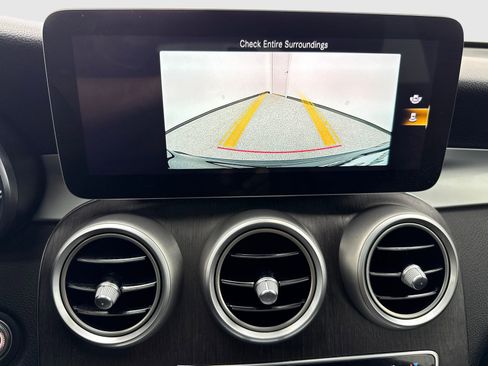 Used 2020 Mercedes-Benz GLC 300 4MATIC image 29
