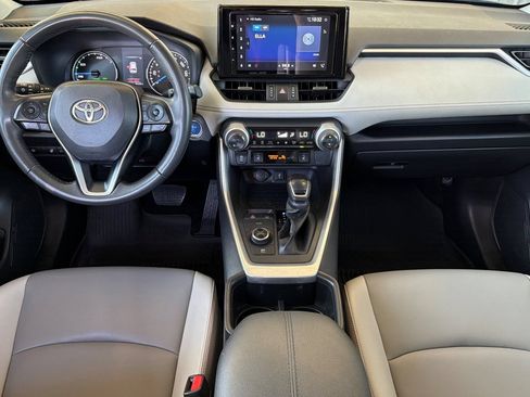 Used 2022 Toyota RAV4 XLE Premium AWD/4WD image 12