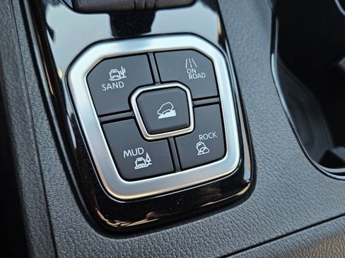 New 2026 Nissan Frontier SV w/ SV Convenience Package image 23