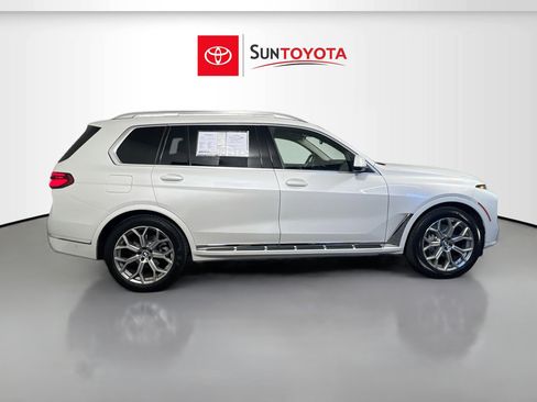 Used 2025 BMW X7 xDrive40i AWD/4WD image 2