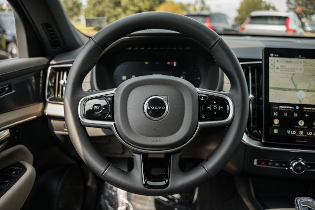 New 2026 Volvo XC90 T8 Ultra w/ Protection Package Premier AWD/4WD image 29