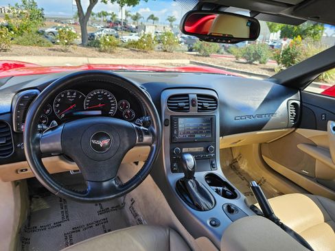 Used 2007 Chevrolet Corvette Convertible w/ Preferred Equipment Group image 24