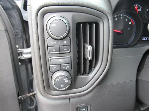 Used 2024 Chevrolet Silverado 1500 Custom Trail Boss AWD/4WD image 21