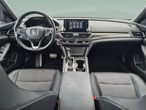 Used 2018 Honda Accord Sport image 28