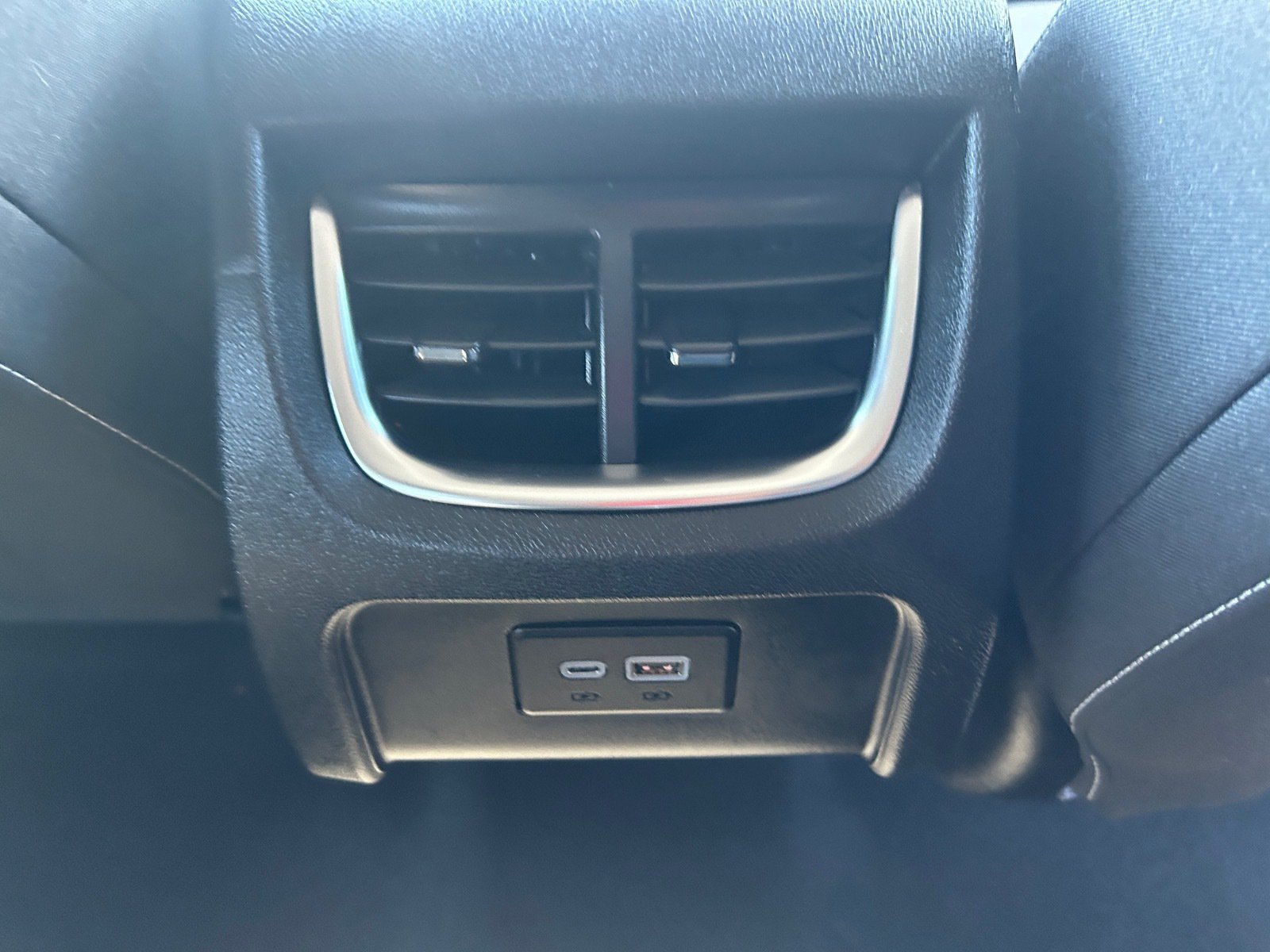 Used 2025 Chevrolet Blazer LT FWD image 16