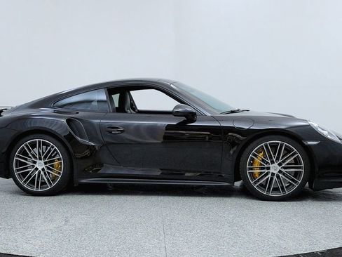 Used 2014 Porsche 911 Turbo S image 6