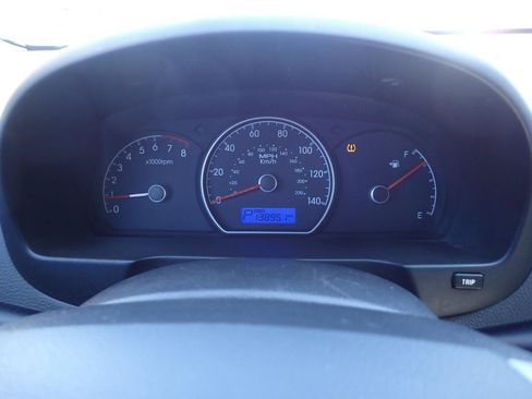 Used 2010 Hyundai Elantra GLS FWD image 16
